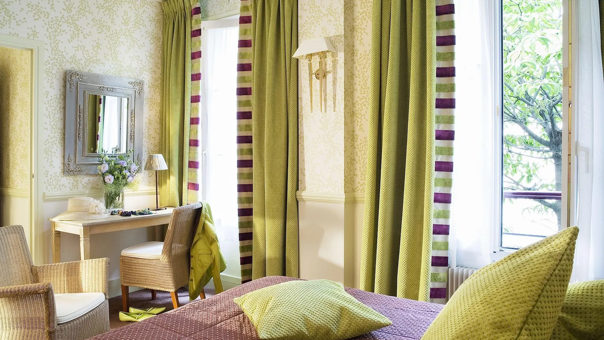 Hotel D'Albion Parigi 3*,