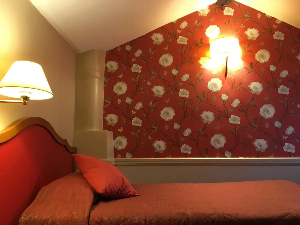 Hotel D'Albion Parigi 3*,