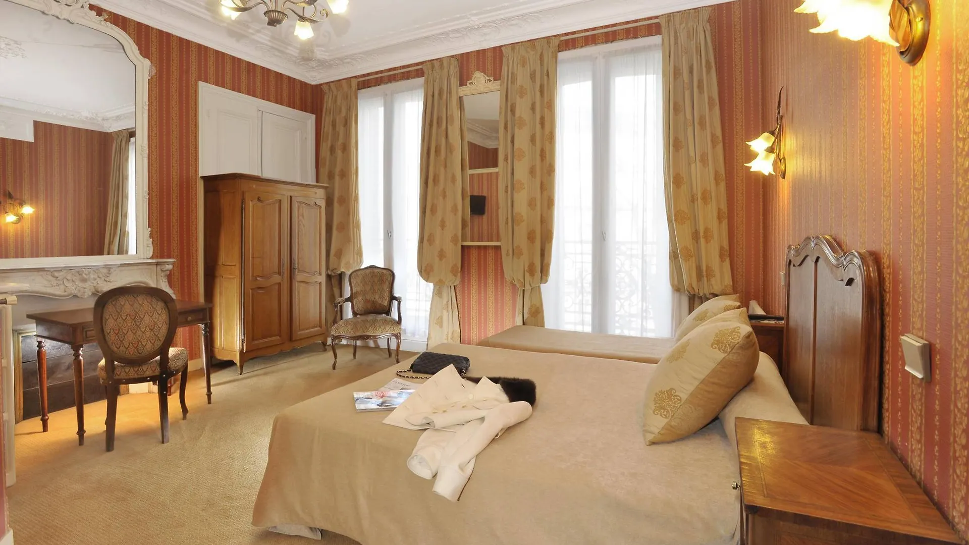 Hotel D'Albion Parigi 3*,  Francia